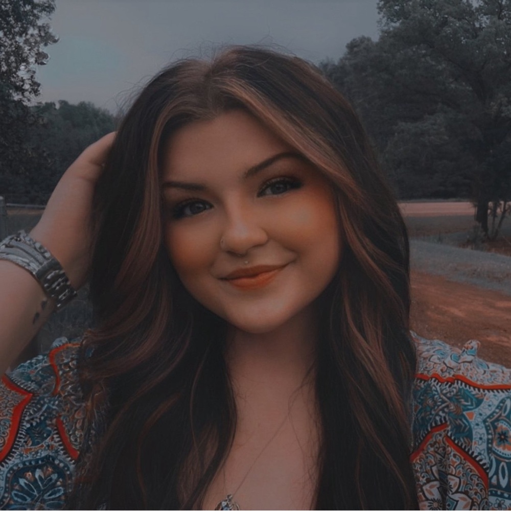Meet your Posher, Kayla